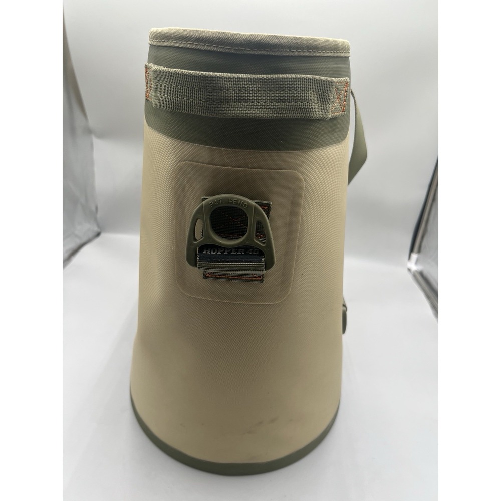 Yeti Hopper 40  Field Tan/Olive Green with Orange Blaze Interior Soft Cooler # - Picture 4 of 9